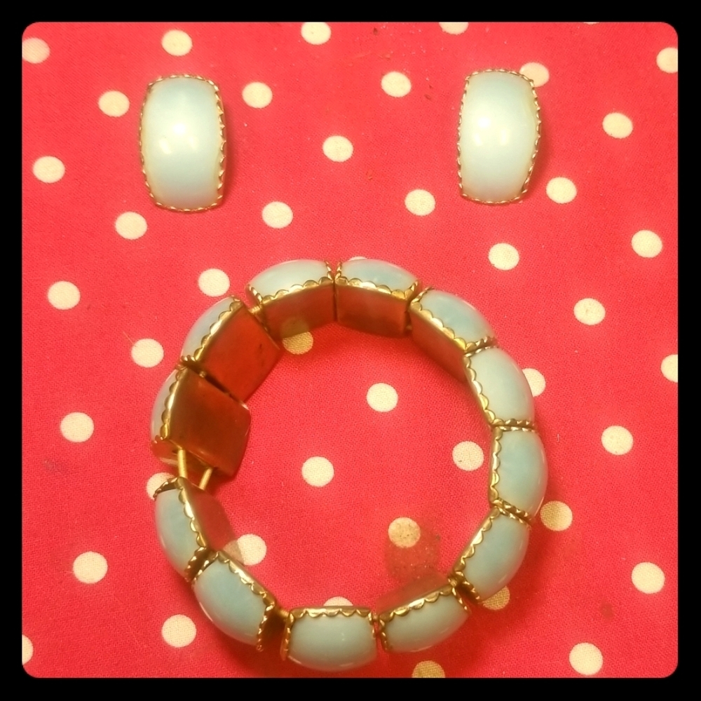 Vintage bracelet and  earrings set